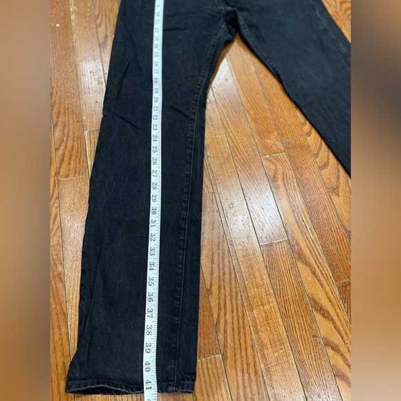 Dennim gold
Men's Classic Black Straight Jeans - Picture 7 of 11